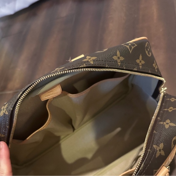 LV - Picture 12 of 13